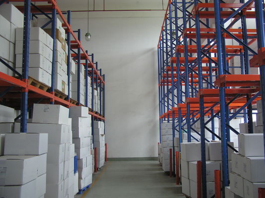comprare singolo azionamento regolabile di accesso 1500KG nel racking del pallet con il funzionamento del carrello elevatore fabbricazione online