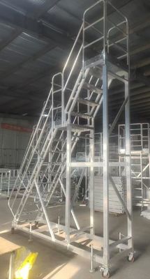 Scala di alluminio leggera di 4 m di altezza in due livelli facile da spostare per l'uso di scaffalature di magazzino